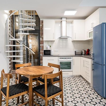 Guestready - Serene Hideout In Downtown Porto Bagian luar foto