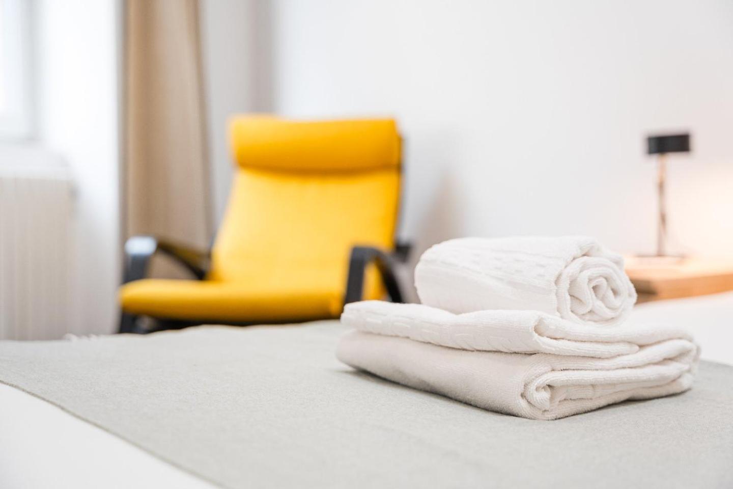 Guestready - Serene Hideout In Downtown Porto Bagian luar foto