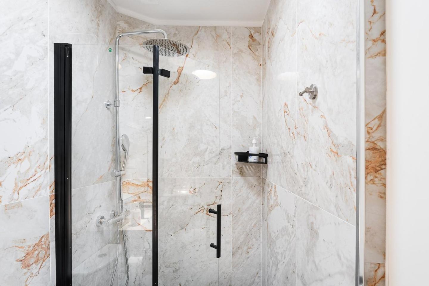 Guestready - Serene Hideout In Downtown Porto Bagian luar foto