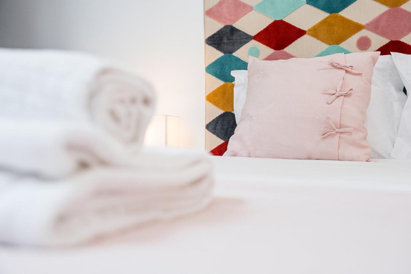 Guestready - Serene Hideout In Downtown Porto Bagian luar foto